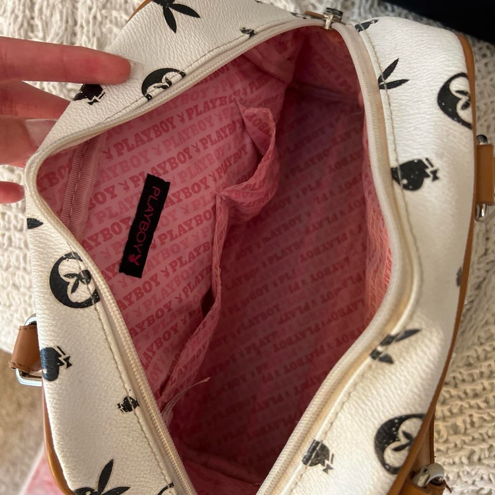 Rare 2000s Playboy monogram handbag 🐰 - Picture 5 of 6